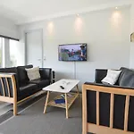 Three-bedroom In 別荘 Bredebro