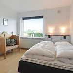Feriehus Three-bedroom In Bredebro